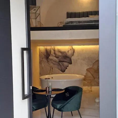 Golden Apartment