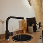 Golden * Stornarella